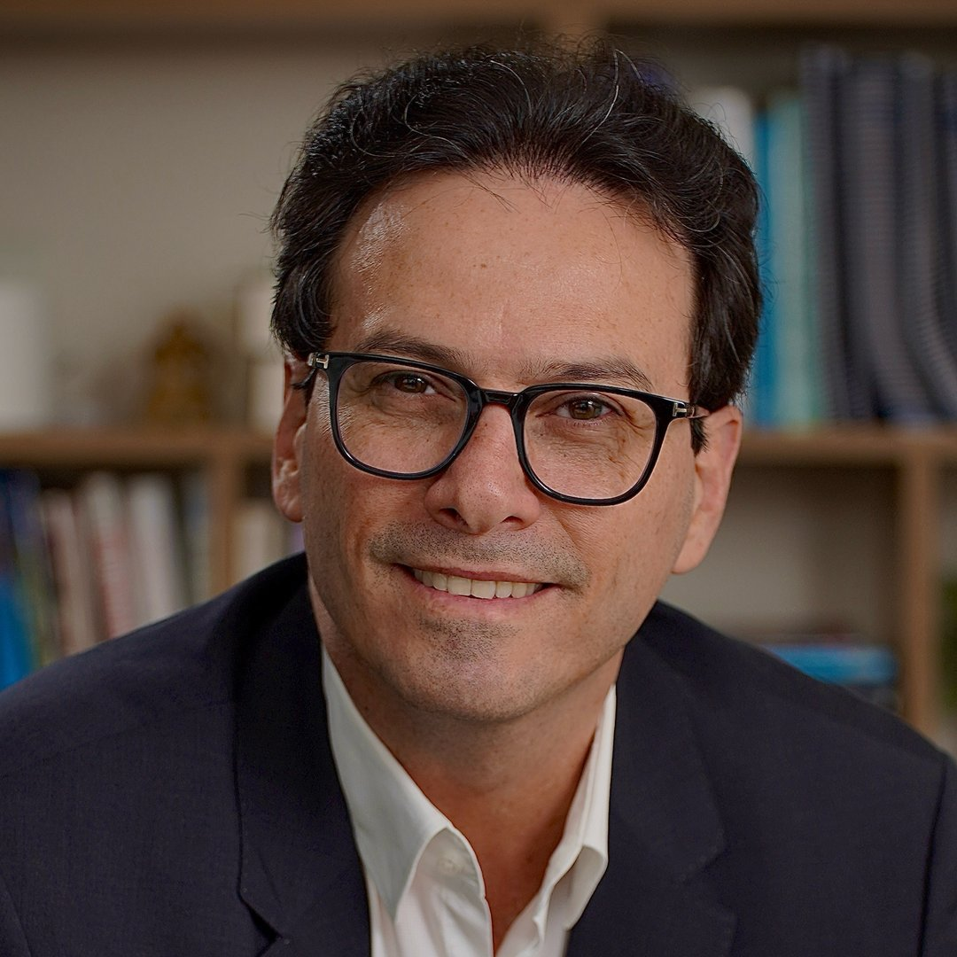 Dr. Alexandre Castelo Branco de Luca