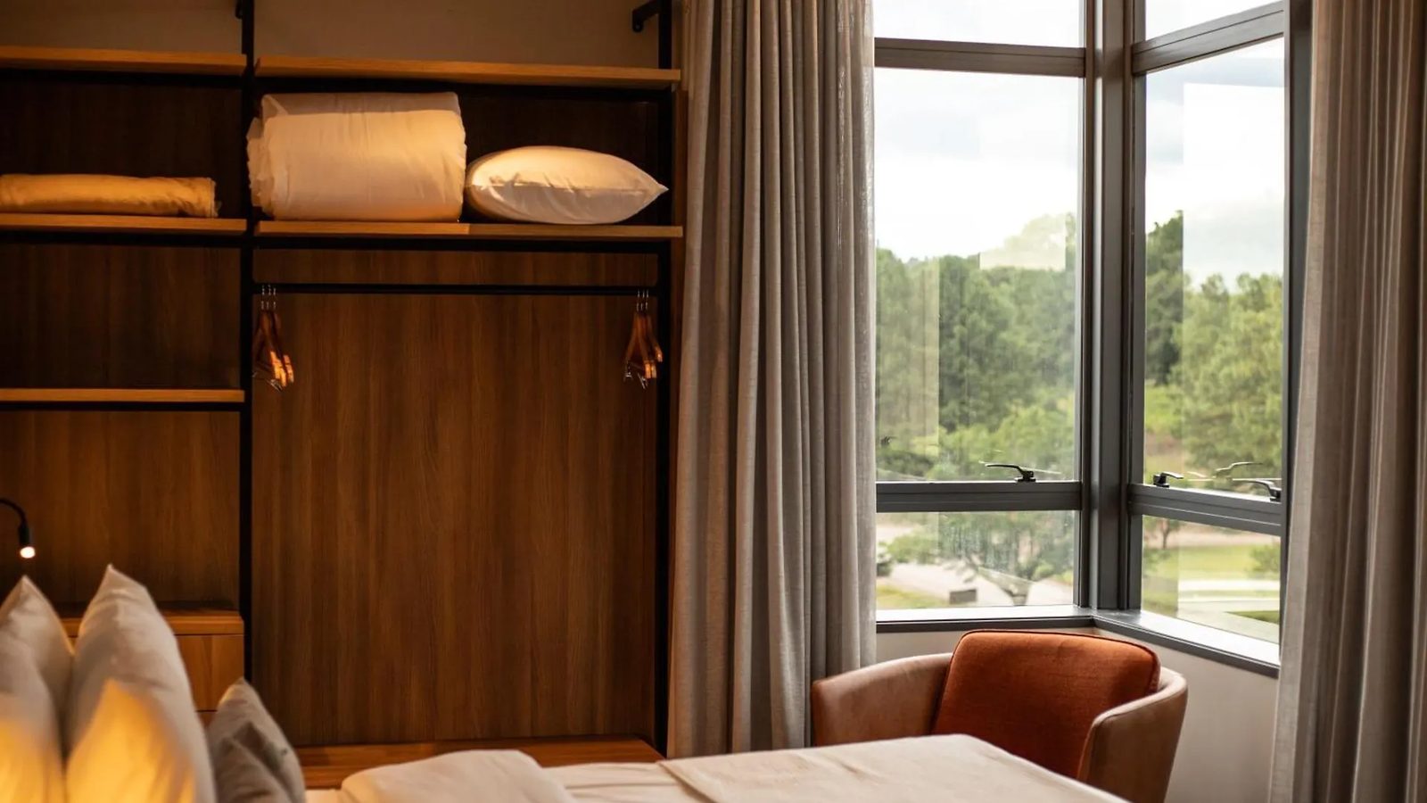 Detalhe do quarto do Monaro Hotel