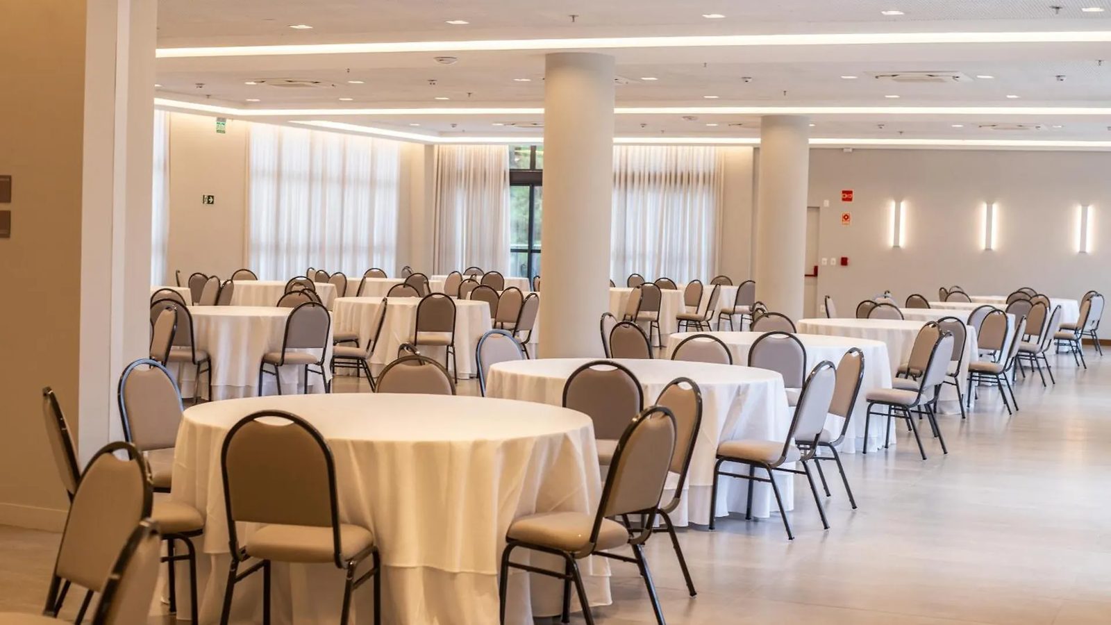 Salão de eventos do Monaro Hotel